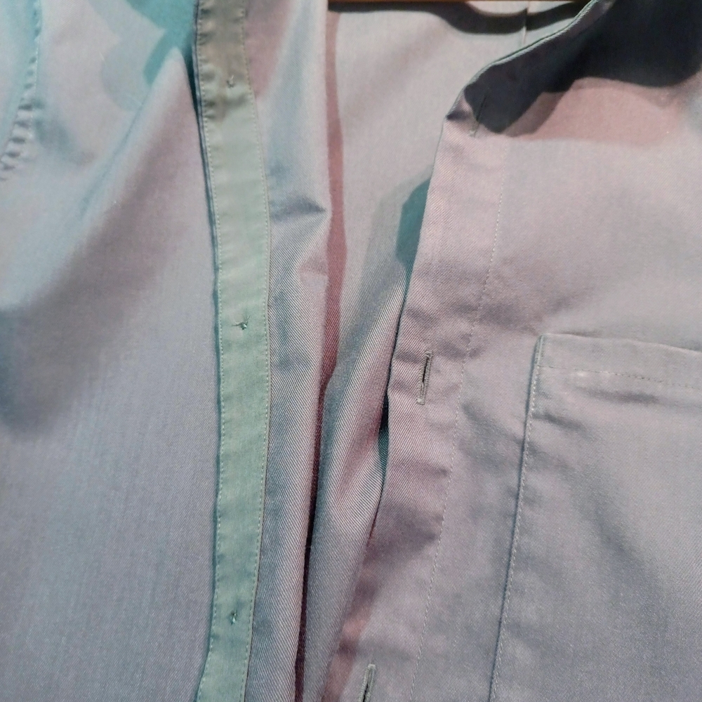 Lululemon Olive Green Button-Up Shirt - Picture 8 of 8